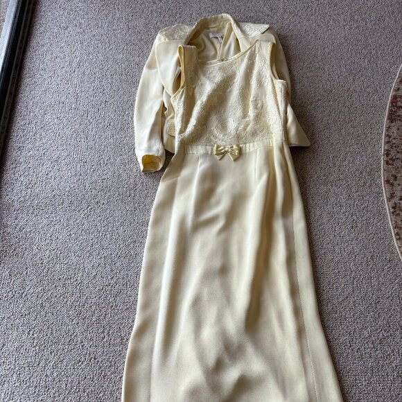 Escada Couture Luxury Vintage Butter Yellow Dress & Matching Jacket | Size 38 - Picture 2 of 15